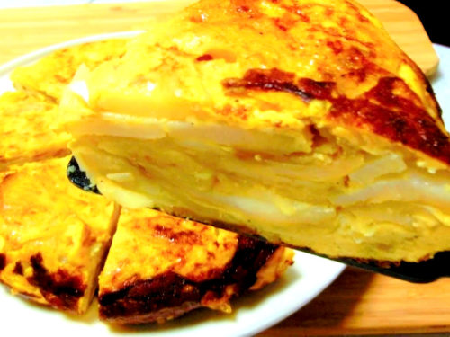 Spanish Omelette (Tortilla Española) - A Sassy Spoon